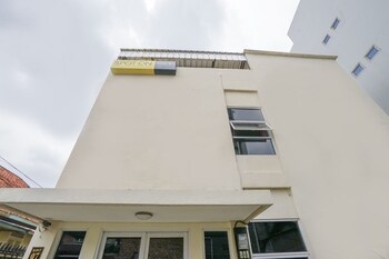 spot on 2246 kost 97 syariah