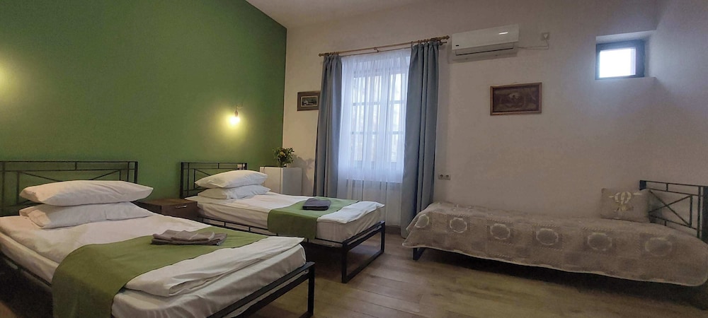 blur inn gallery hotel