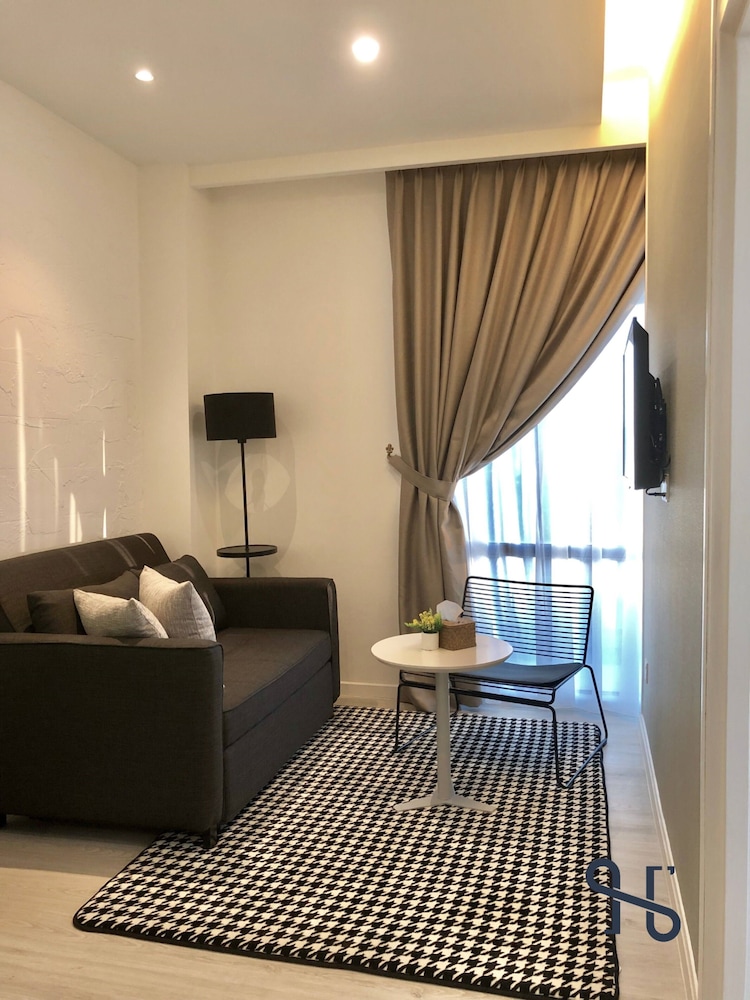 jia by homesuite near imago mall