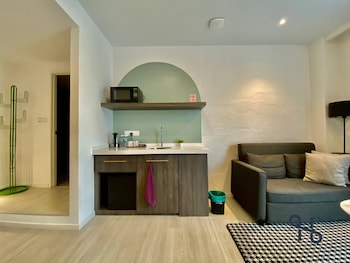 jia by homesuite near imago mall