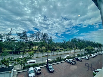 jia by homesuite near imago mall