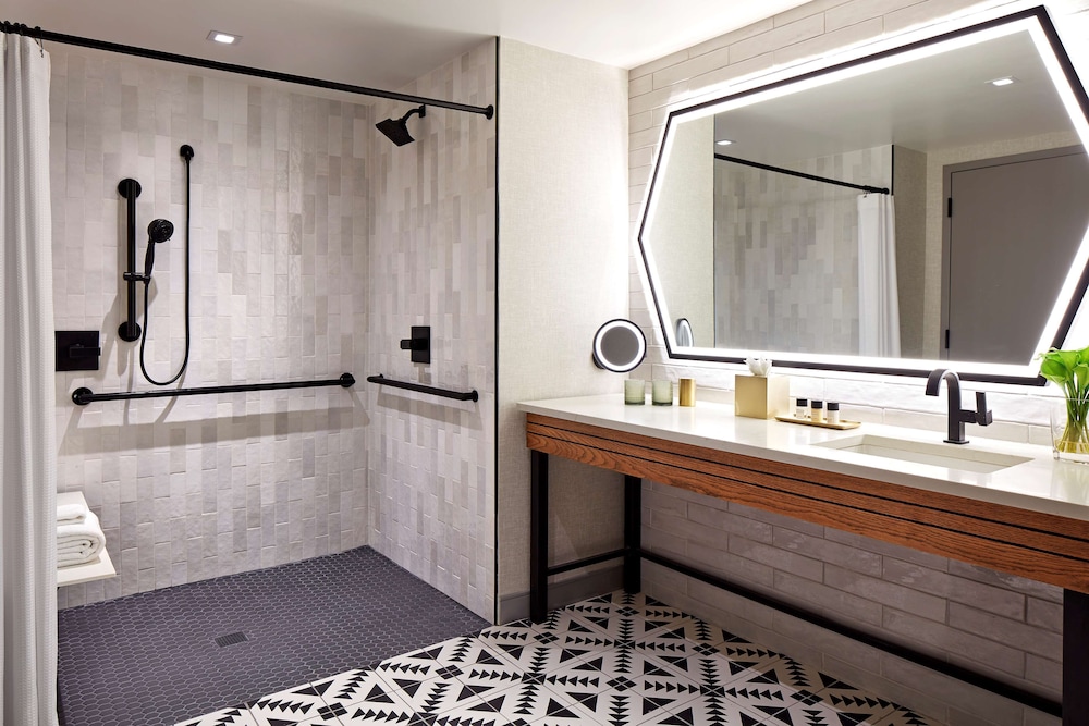 senna house hotel scottsdale curio collection by hilton