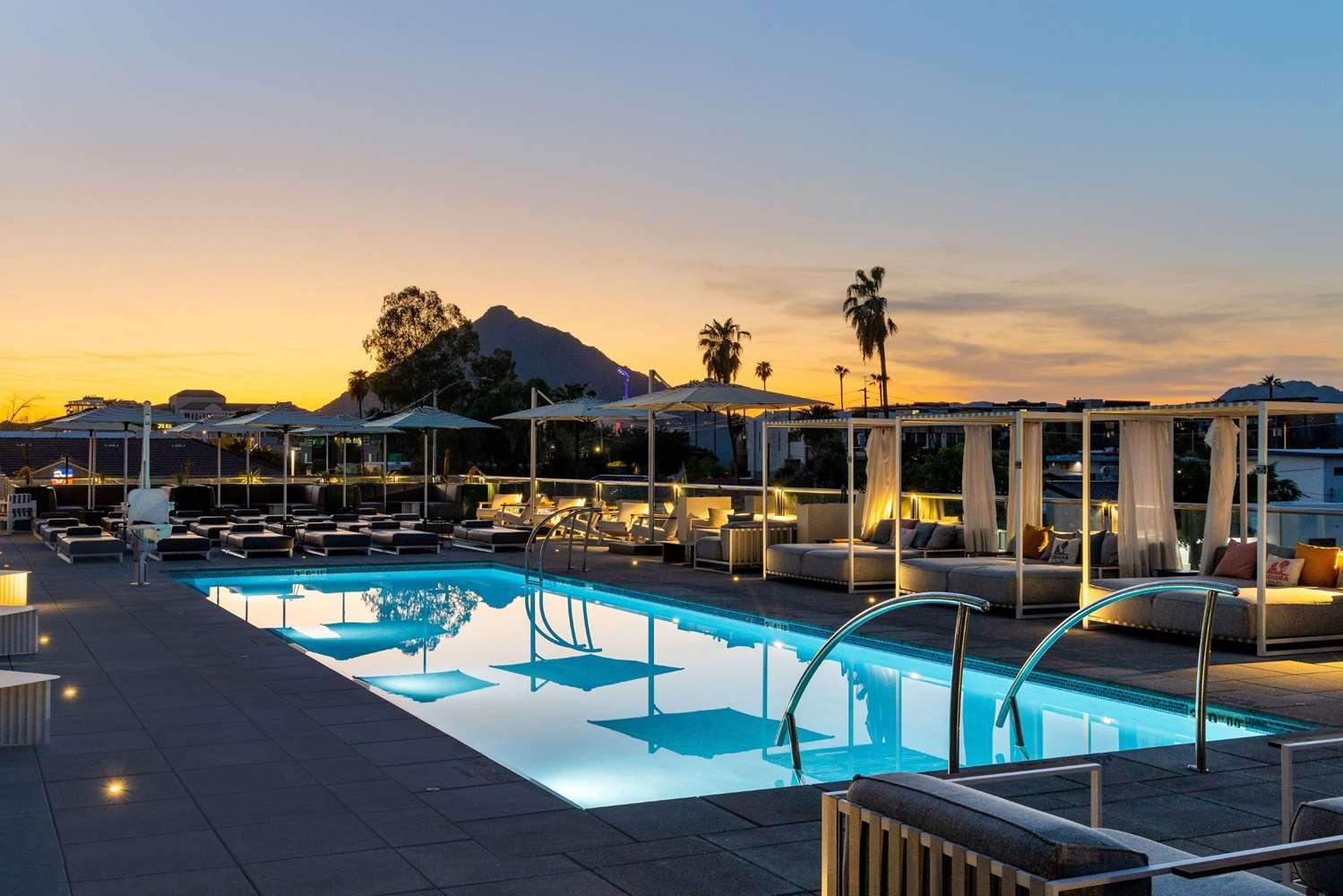 senna house hotel scottsdale curio collection by hilton