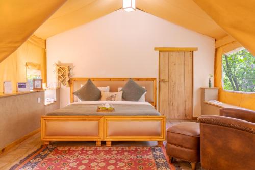 organic village retreat