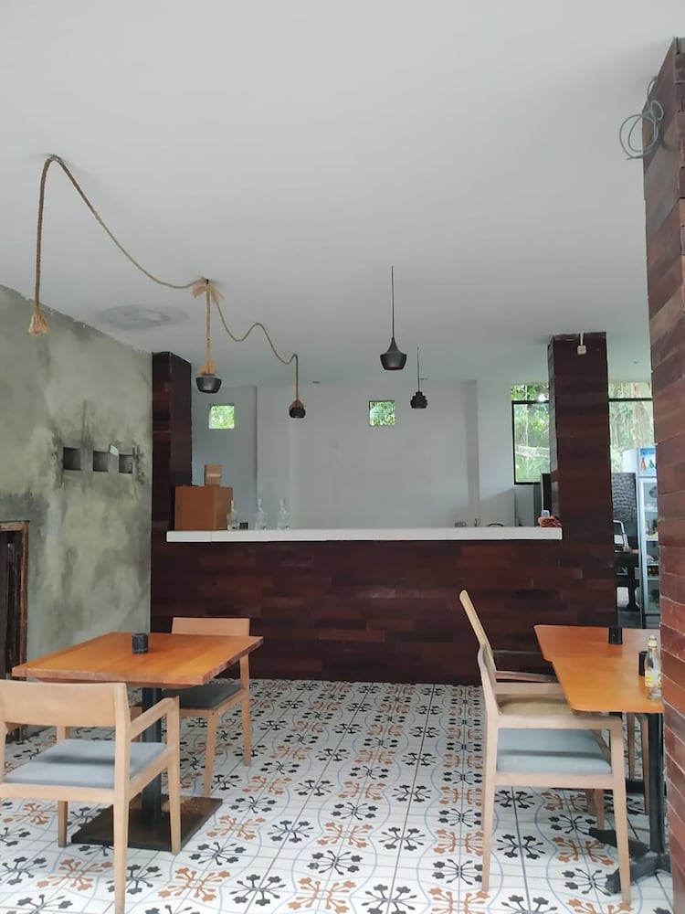 the jungle hostel canggu