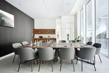 crystal mountain hotel