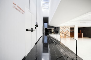 crystal mountain hotel