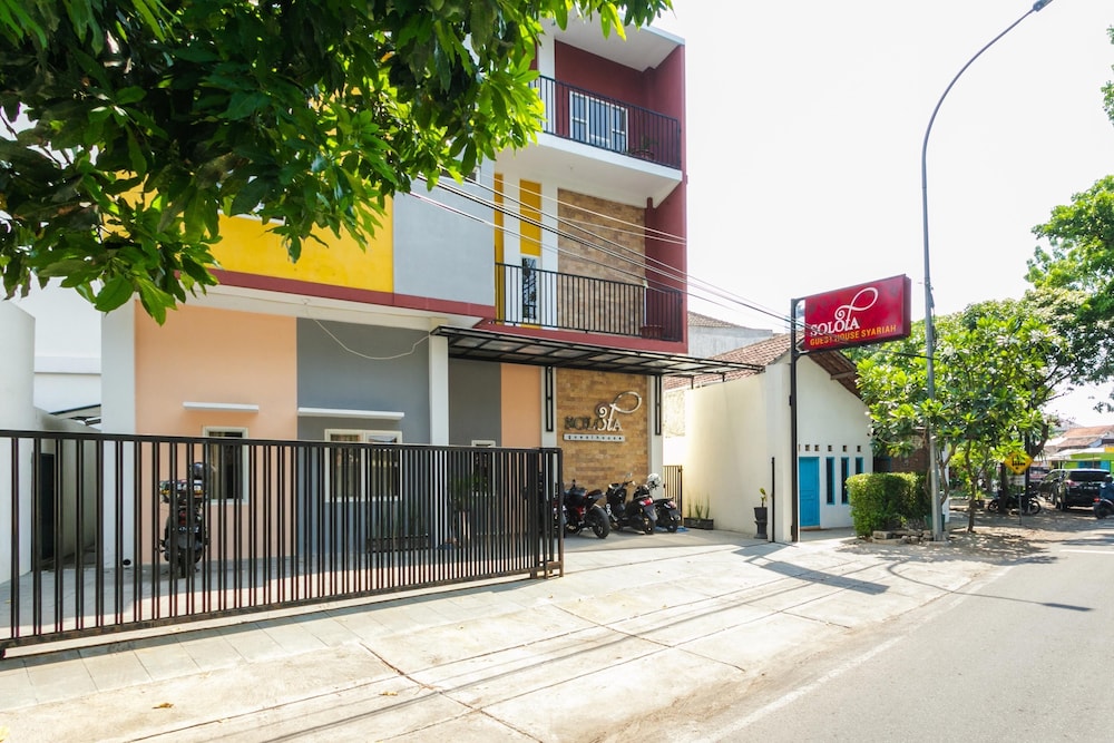 solota kostel syariah by reddoorz