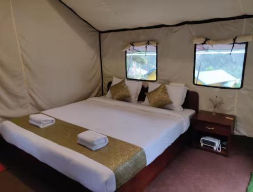 ourguest camp lachung