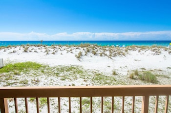 pelican beach resort by panhandle getaways