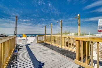 pelican beach resort by panhandle getaways