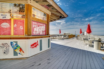 pelican beach resort by panhandle getaways