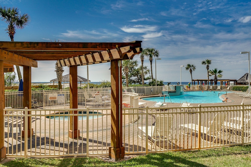 pelican beach resort by panhandle getaways
