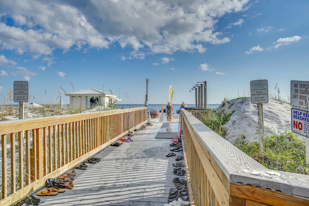 pelican beach resort by panhandle getaways