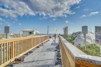 pelican beach resort by panhandle getaways