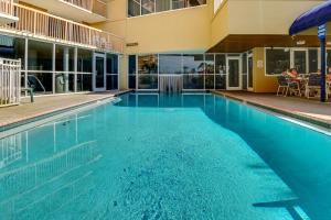 pelican beach resort by panhandle getaways