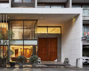 luxx langsuan hotel
