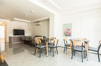 ngan ha apartment 2