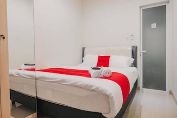 reddoorz plus near soekarno hatta airport taman mahkota