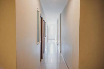 reddoorz plus near soekarno hatta airport taman mahkota