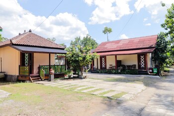 omah rohadi syariah by ndalem beong