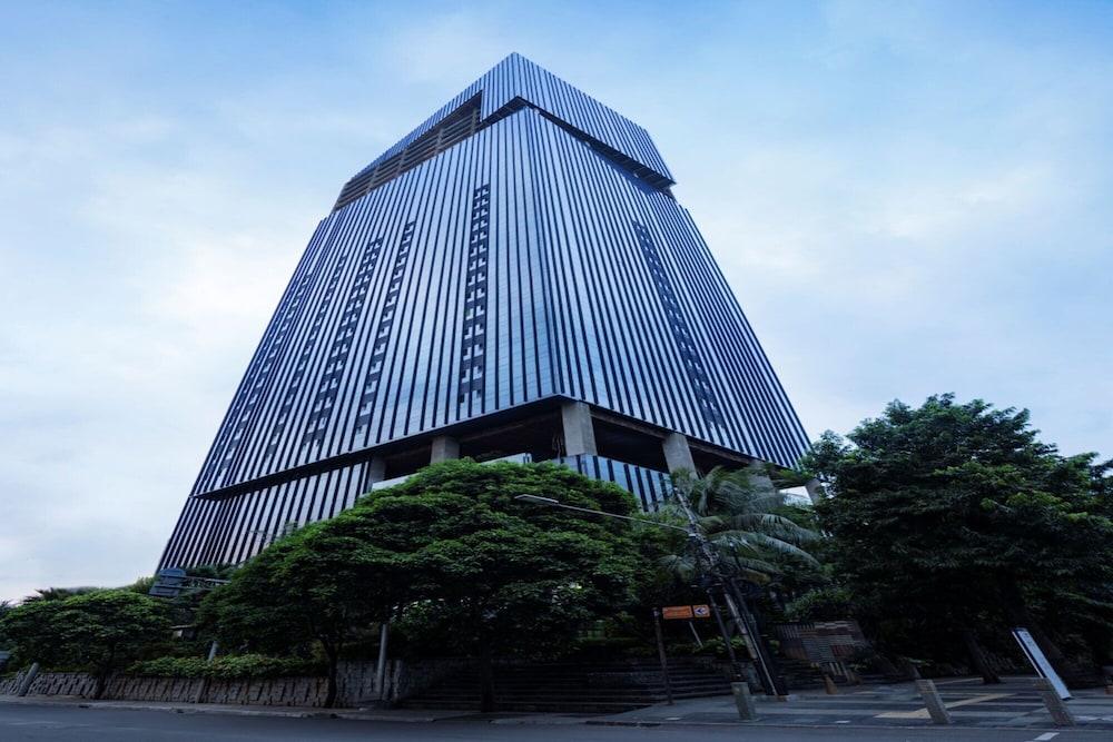 the orient jakarta a royal hideaway hotel