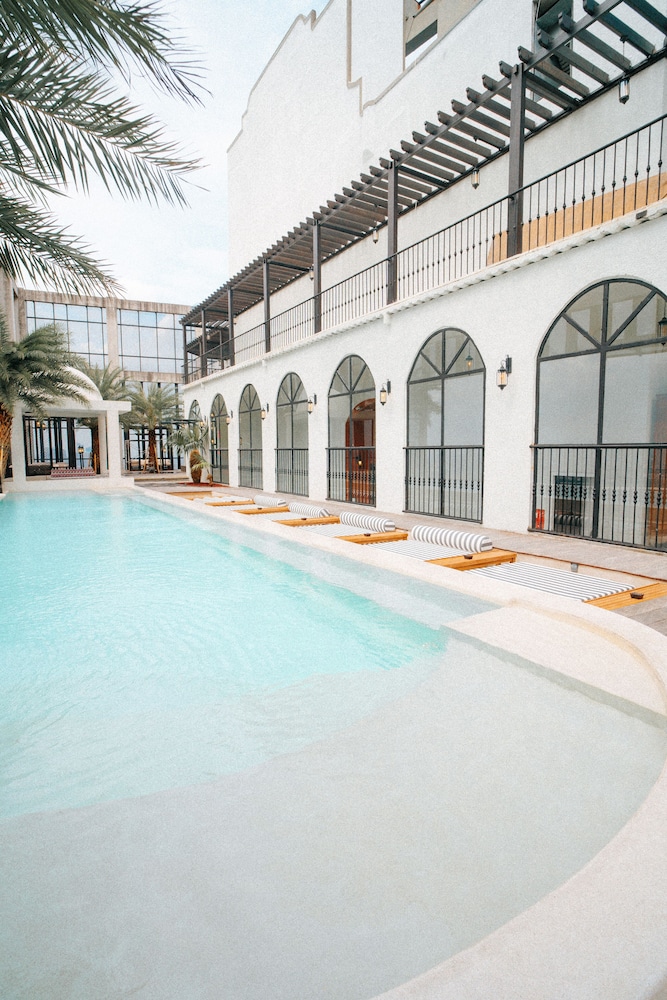 the orient jakarta a royal hideaway hotel