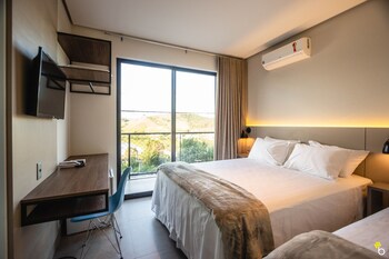 naim hotel