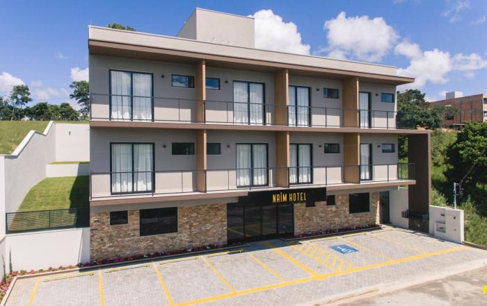 naim hotel