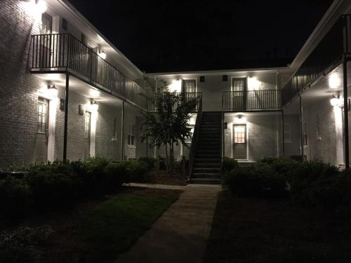 brookwood courtyard by bca furnished apt