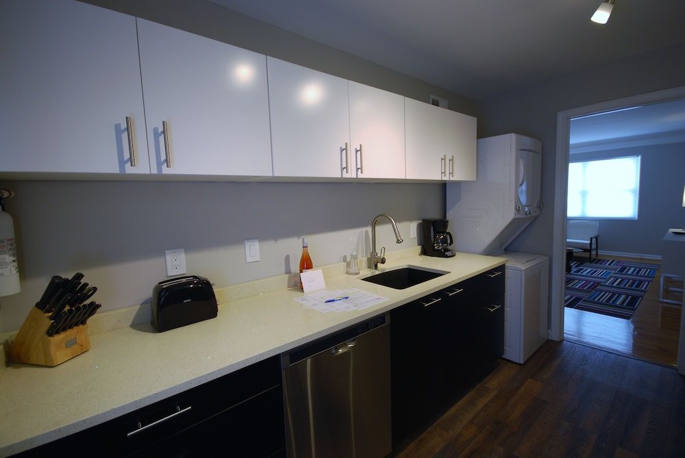brookwood courtyard by bca furnished apt