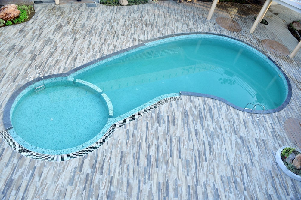 vow resorts and spa corbett