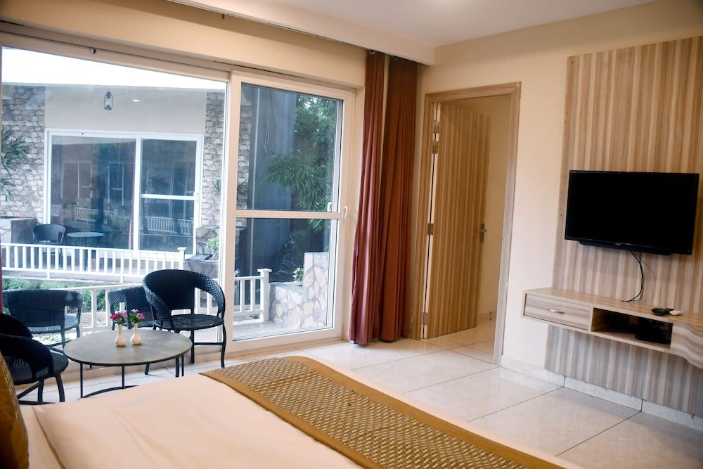 vow resorts and spa corbett