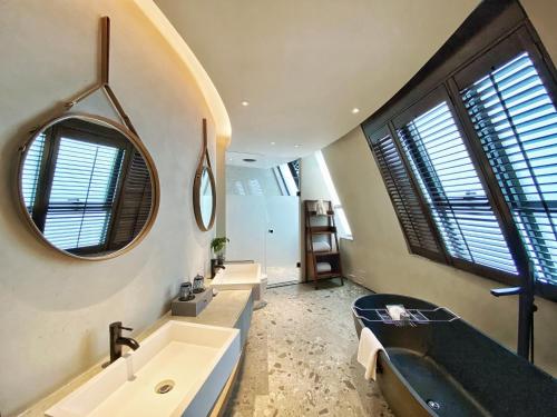 dongfengyun hotel mile mgallery