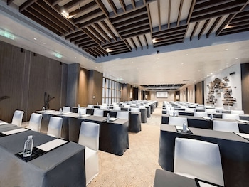 dongfengyun hotel mile mgallery