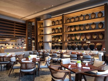 dongfengyun hotel mile mgallery