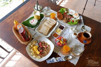 the bliss khao sok boutique lodge