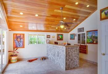 Midas Belize,Santa Familia>>San Ignacio,2.5 star