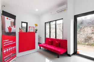 reddoorz plus near trans studio cibubur 2