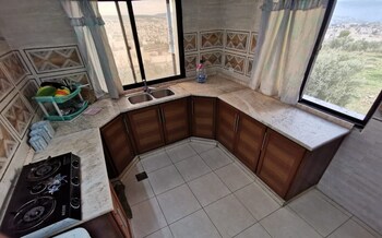 jerash inn