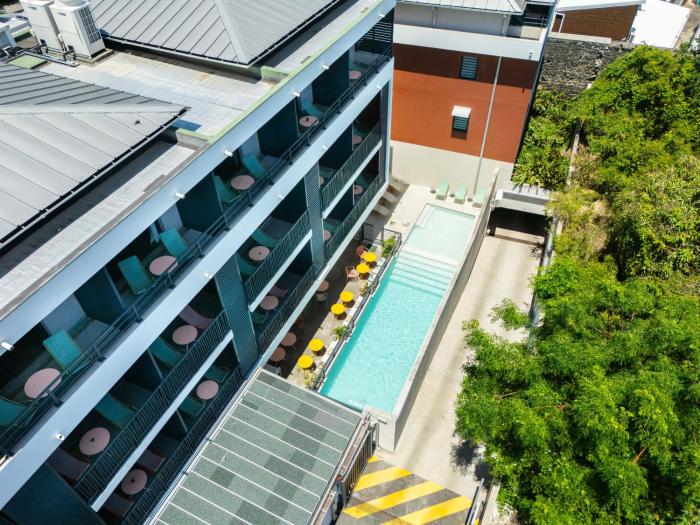 hotel le terre sainte