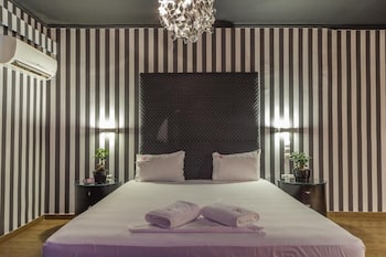 ruby rooms kifisia