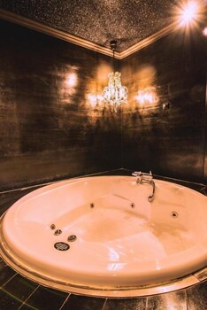 ruby rooms kifisia