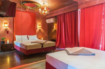 ruby rooms kifisia