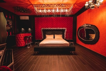 ruby rooms kifisia