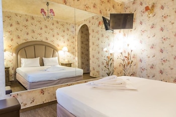 ruby rooms kifisia