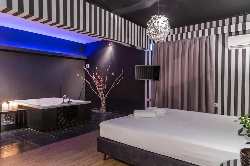 ruby rooms kifisia