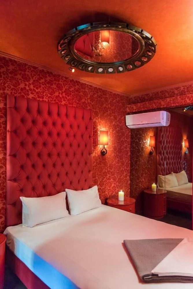 ruby rooms kifisia