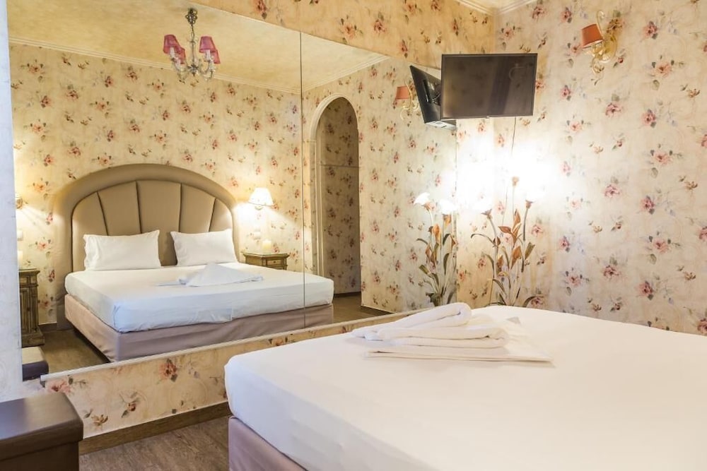 ruby rooms kifisia
