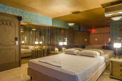 ruby rooms kifisia